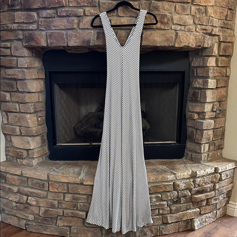 Striped Black and White Maxi Dress With Criss Cross Back. Large